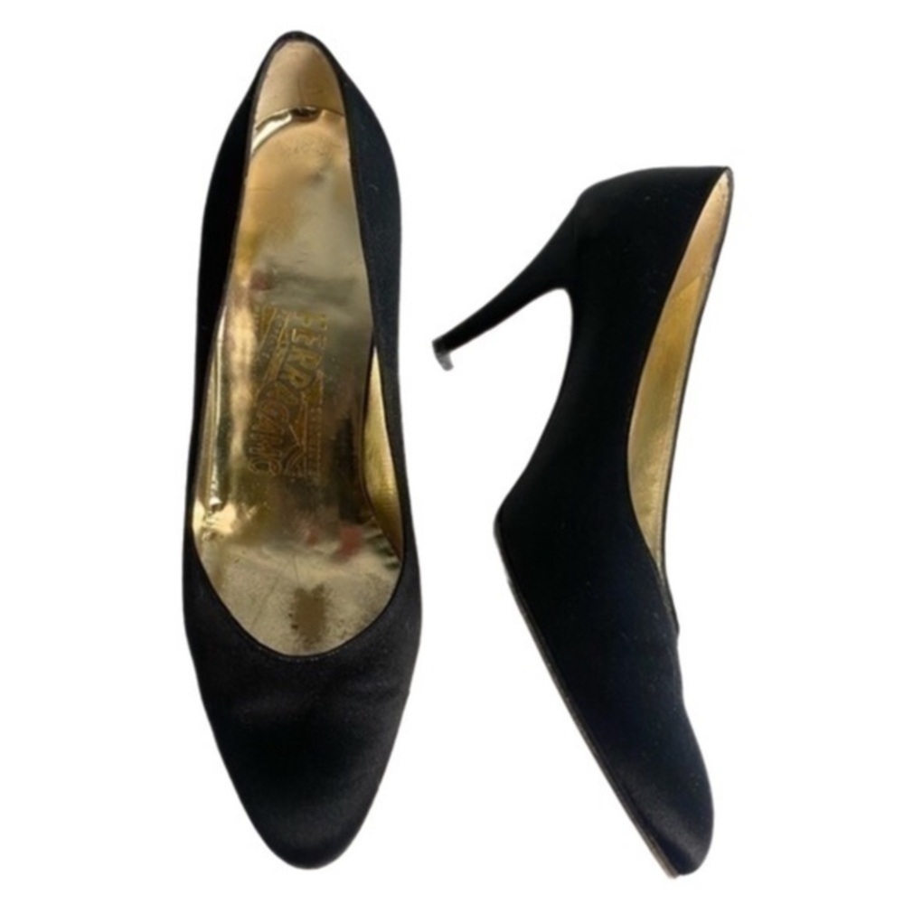 Salvatore Ferragamo Black Satin Pumps 3” Heels Italy Luxury Black Tie 7